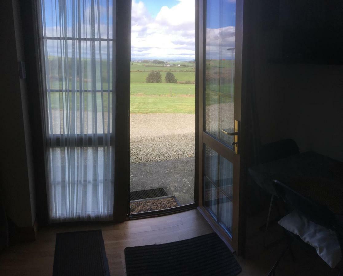 Baurleigh Studio Apartment P72F340 Lissaphooca Cross Roads Extérieur photo